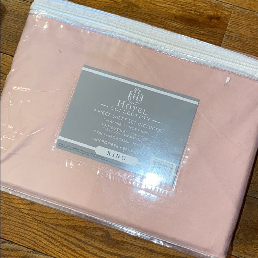 Pink King Sheet set. BRAND NEW!!